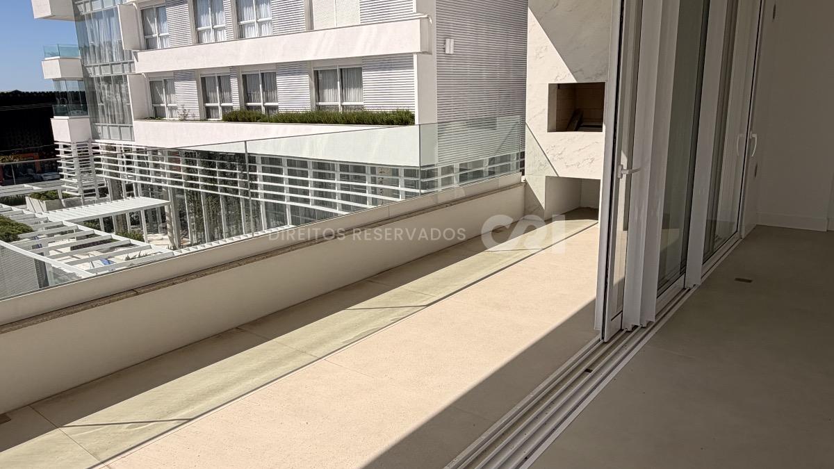 Apartamento com 3 Suítes no Riva Praia Brava em Itajaí
