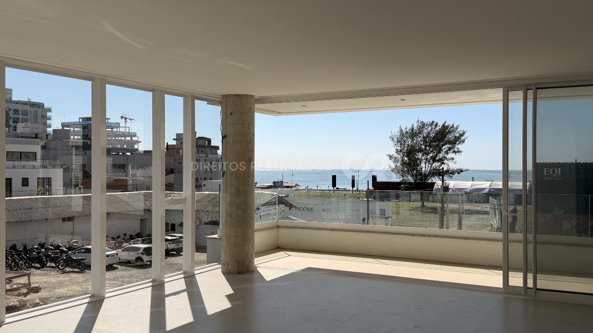Apartamento com 3 Suítes no Riva Praia Brava em Itajaí