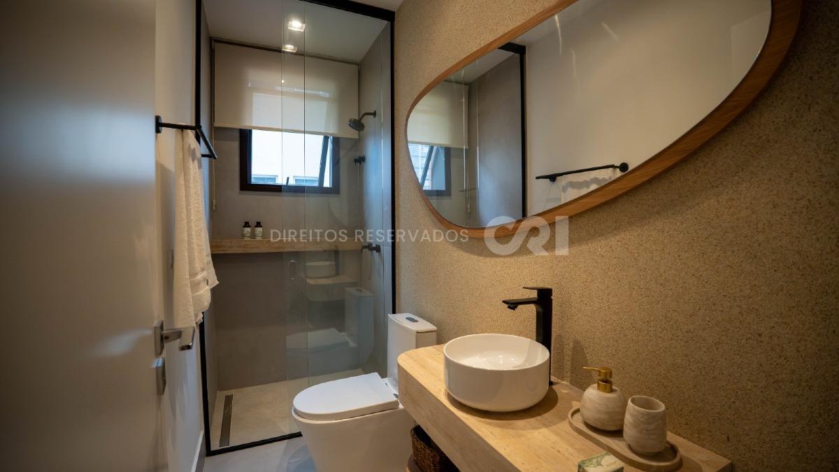 Apartamento com 4 Suítes no Mayfair, Centro de Itapema