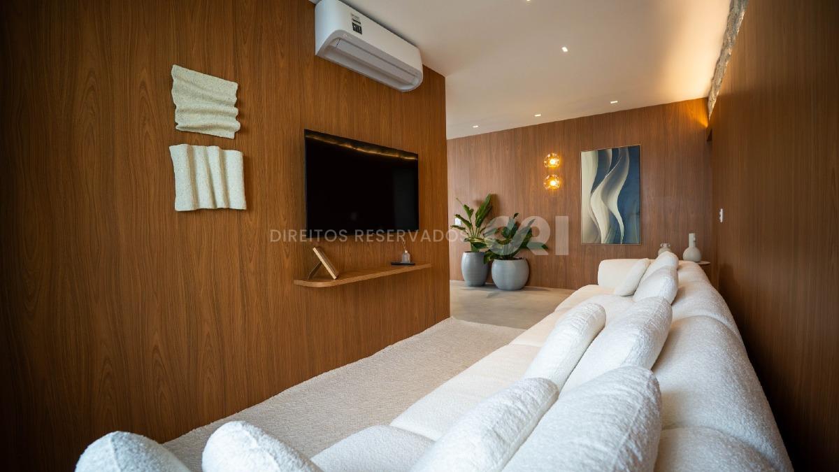 Apartamento com 4 Suítes no Mayfair, Centro de Itapema