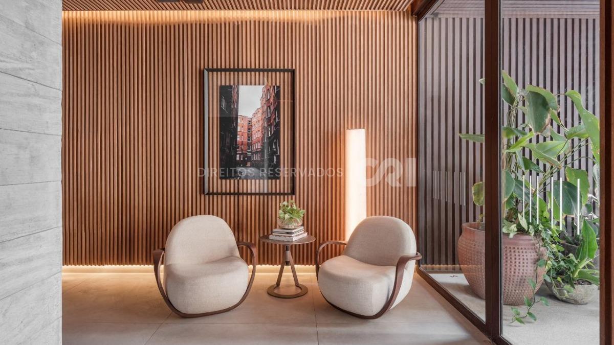 Apartamento com 4 Suítes no Mayfair, Centro de Itapema
