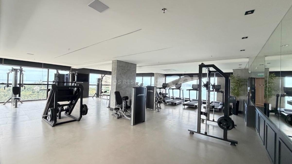 Apartamento com 3 suítes no Edifício Number One no Centro em Itapema
