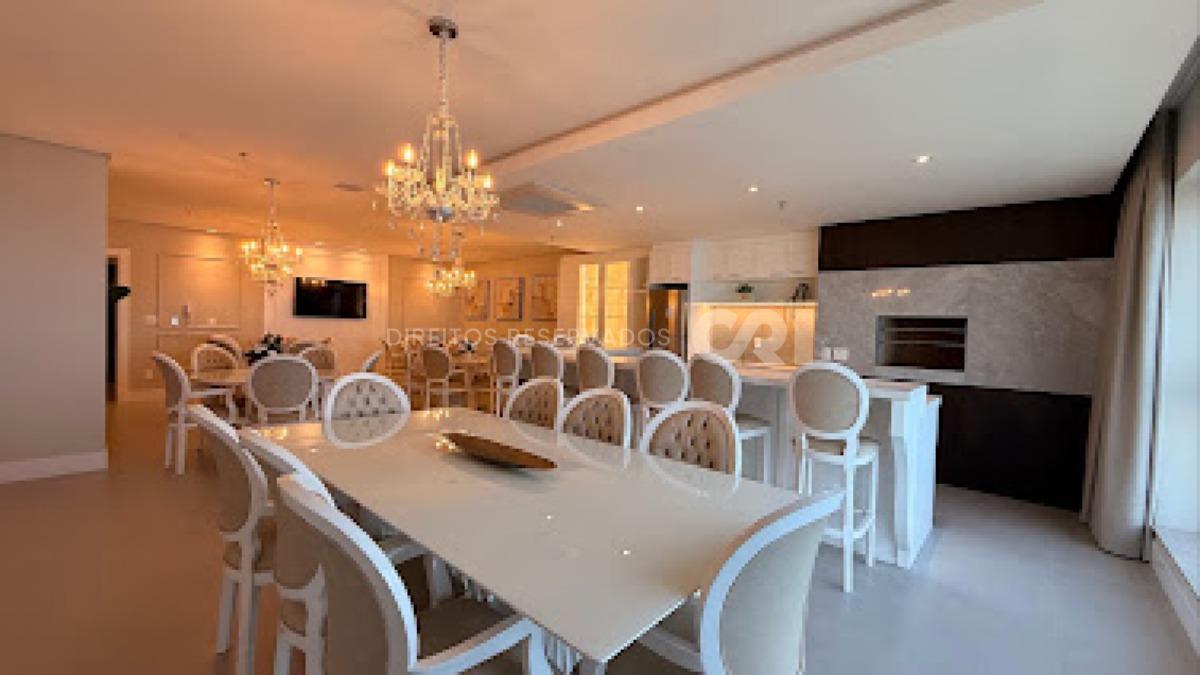 Apartamento com 4 suítes no Edifício Number One com 180m² no Centro em Itapema