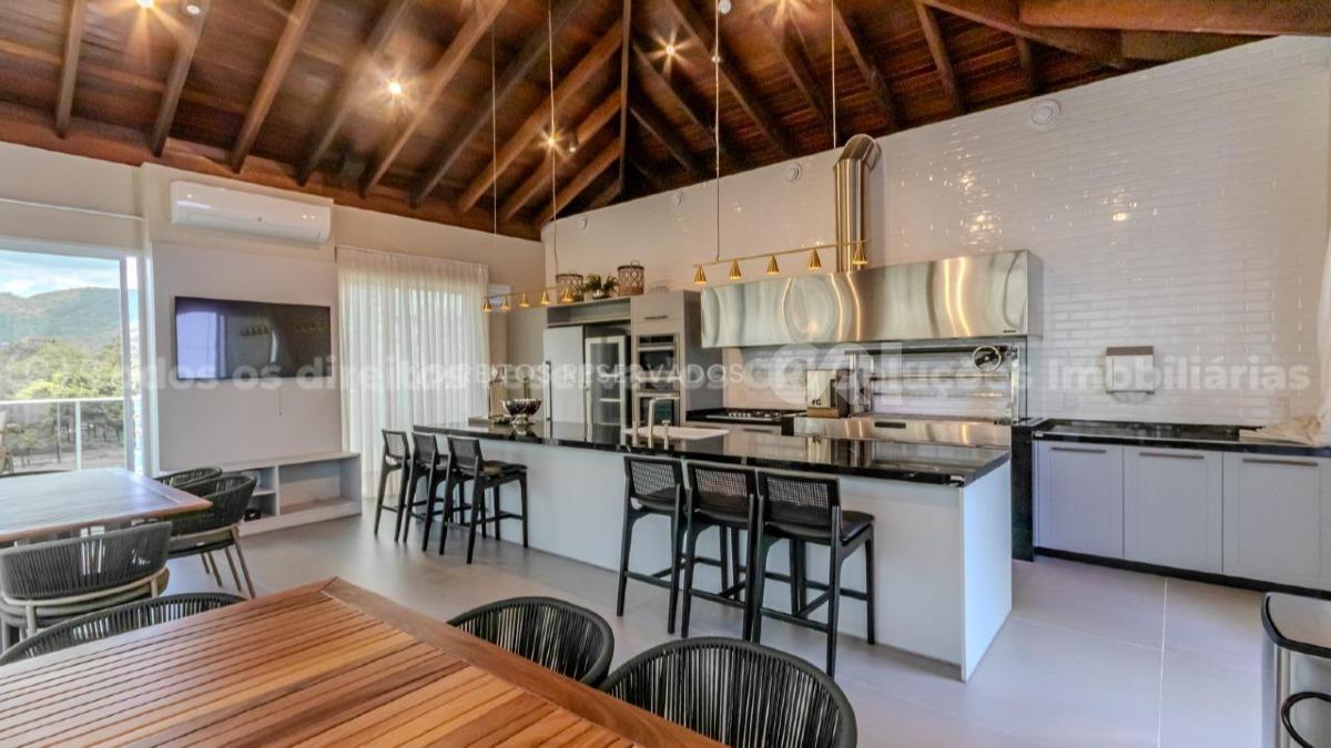 Apartamento com 4 suítes no Boreal Tower da FG na Barra Norte de Balneário Camboriú