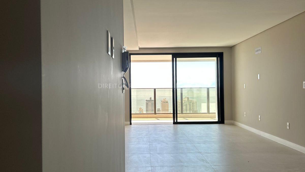 Apartamento com 3 Suítes no Torres da Brava Brisa na Praia Brava em Itajaí