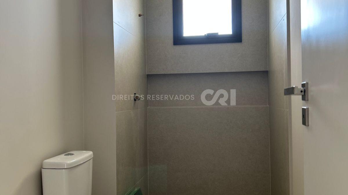 Apartamento com 3 Suítes no Torres da Brava Brisa na Praia Brava em Itajaí