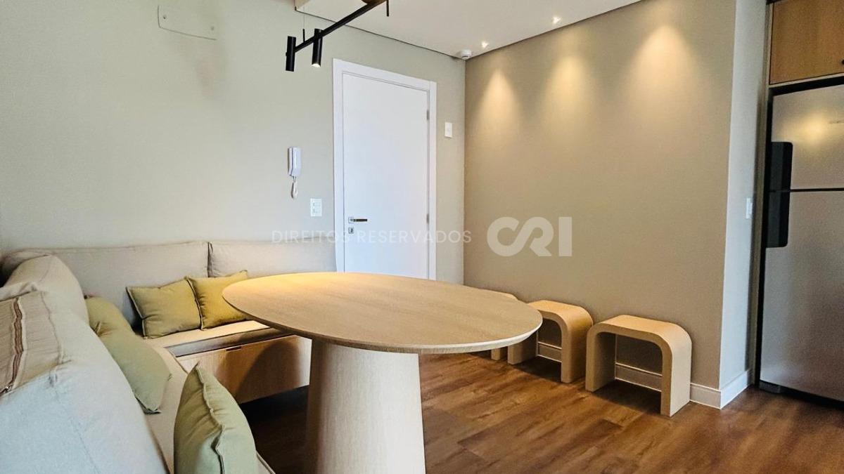 Apartamento Mobiliado com 3 Dormitórios no Edifício DUO na Praia Brava em Itajaí