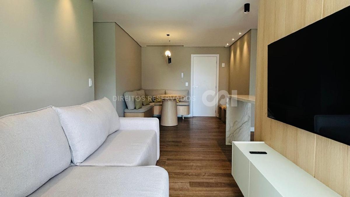 Apartamento Mobiliado com 3 Dormitórios no Edifício DUO na Praia Brava em Itajaí