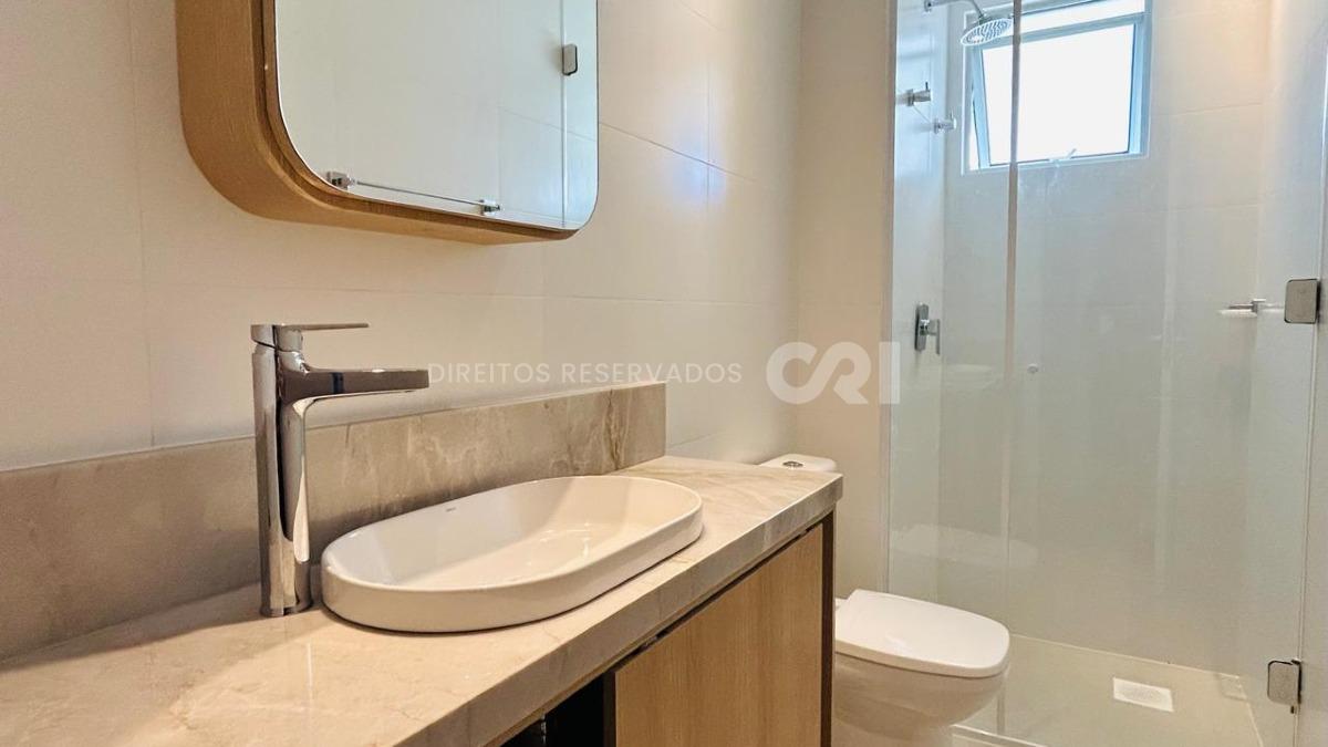 Apartamento Mobiliado com 3 Dormitórios no Edifício DUO na Praia Brava em Itajaí