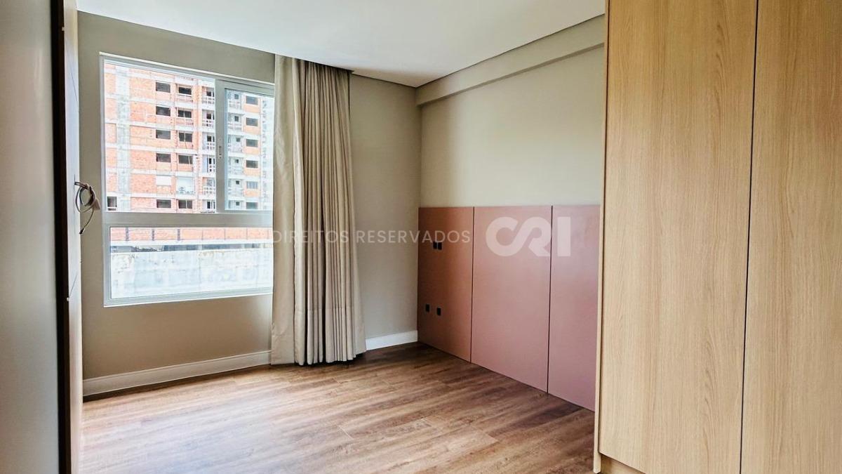 Apartamento Mobiliado com 3 Dormitórios no Edifício DUO na Praia Brava em Itajaí