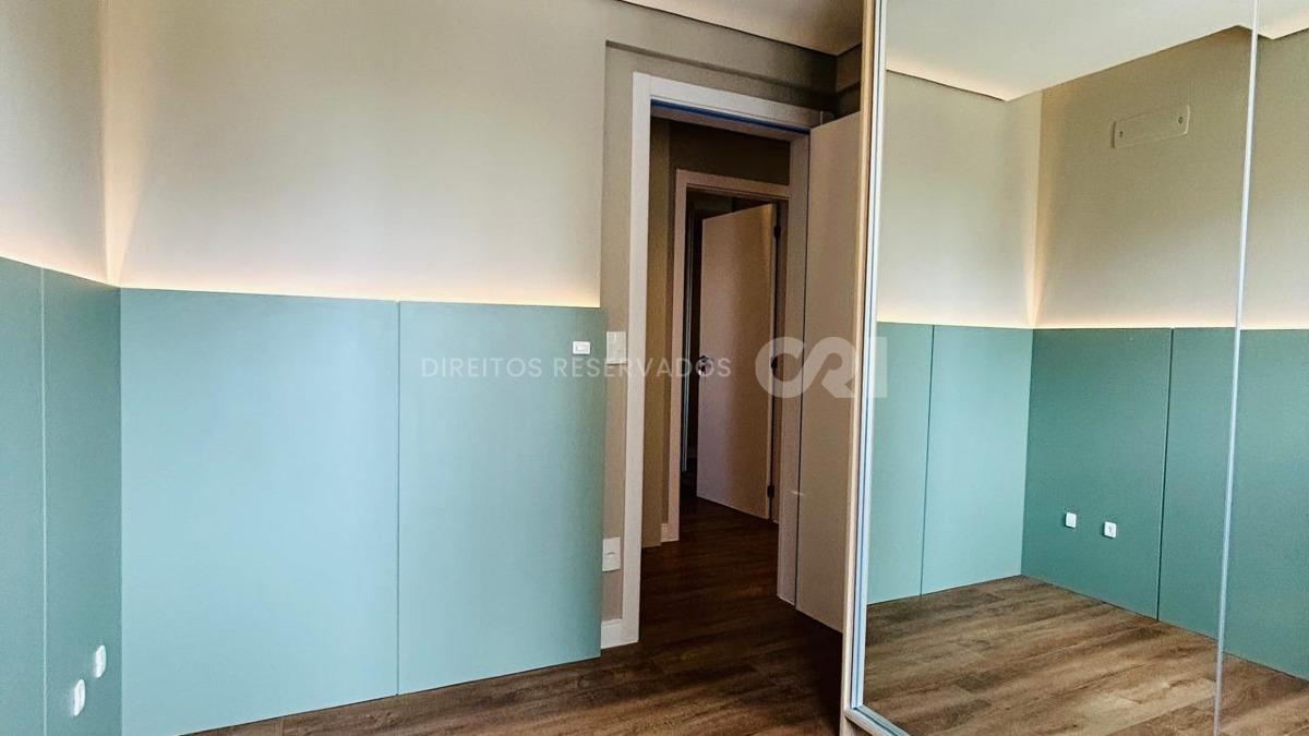 Apartamento Mobiliado com 3 Dormitórios no Edifício DUO na Praia Brava em Itajaí