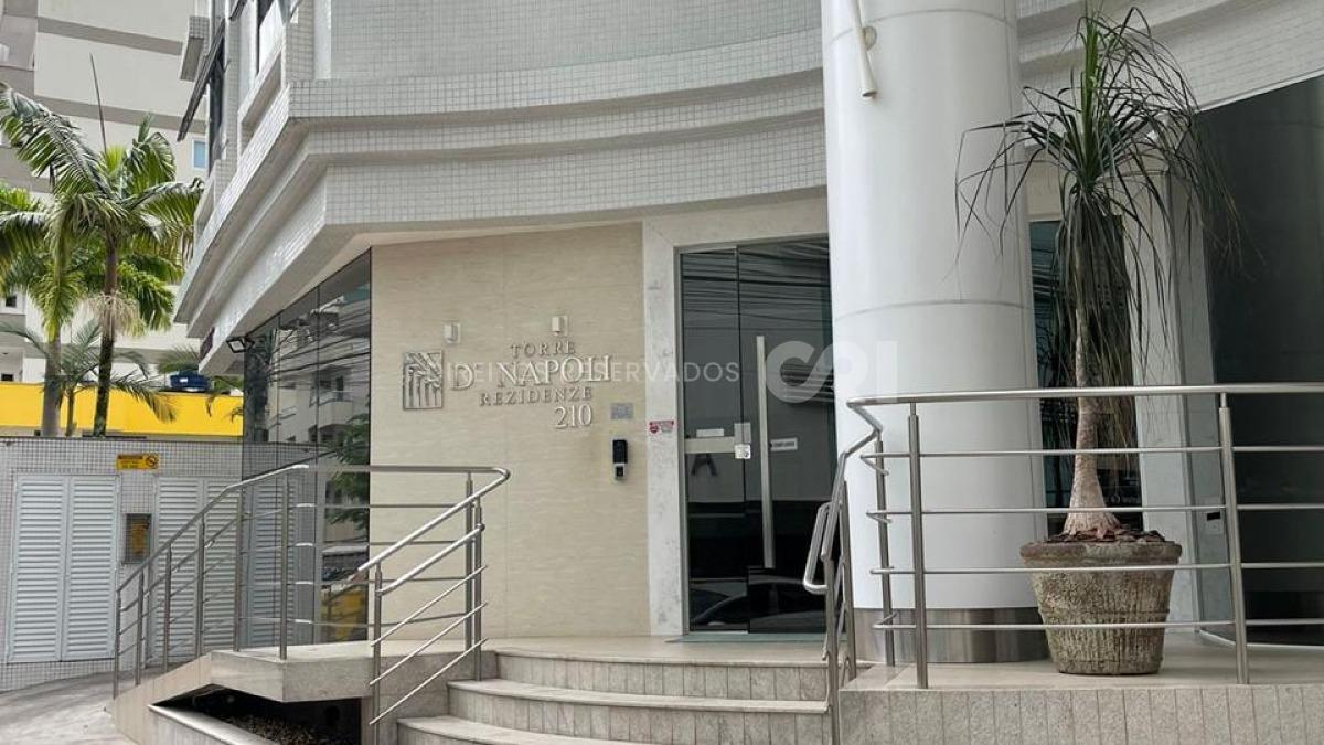 Apartamento com 3 Suítes no Torre d’ Napoli no Centro de Balneário Camboriú