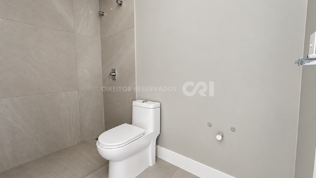 Apartamento com 3 Suítes no Ocean Wind na Praia Brava em Itajaí