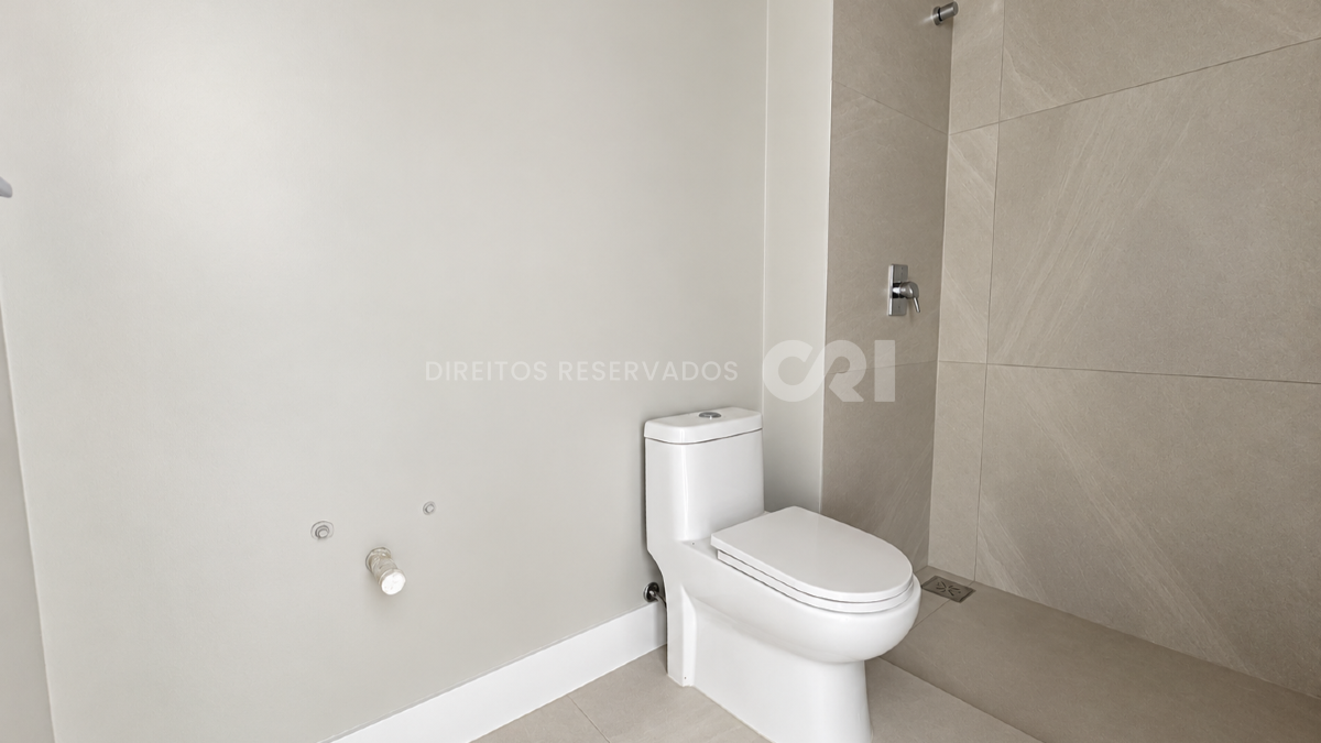 Apartamento com 3 Suítes no Ocean Wind na Praia Brava em Itajaí