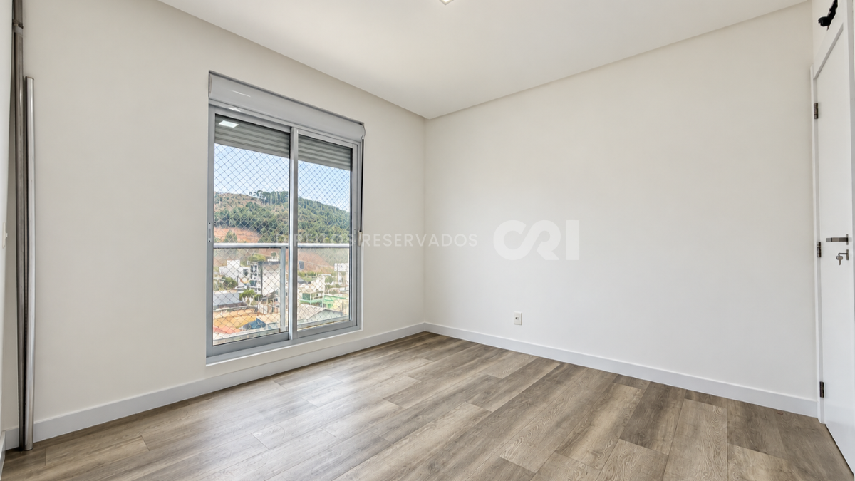Apartamento com 2 dormitórios no Brava Hill Residence na Praia Brava em Itajaí