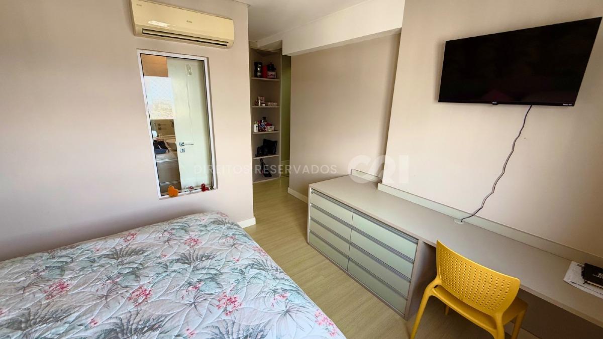 Apartamento com 4 Suítes no Edifício Lumiere no Centro de Balneário Camboriú