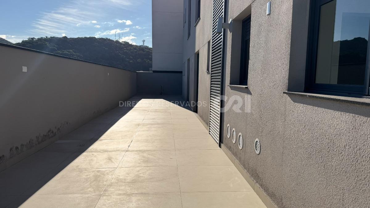 Apartamento com 3 Suítes no Lagom no Centro de Balneário Camboriú