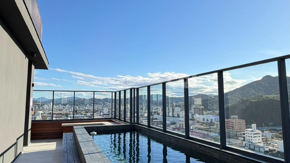 Apartamento com 3 Suítes no Lagom no Centro de Balneário Camboriú