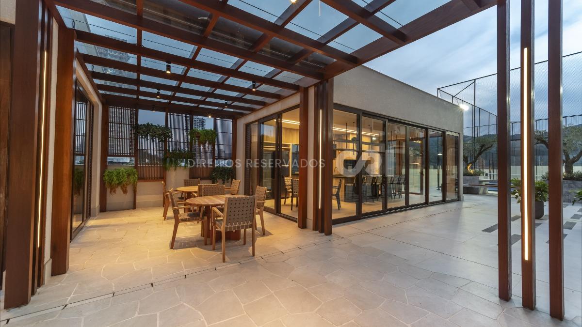 Apartamento com 2 Suítes no Torres da Brava Sirena na Praia Brava em Itajaí