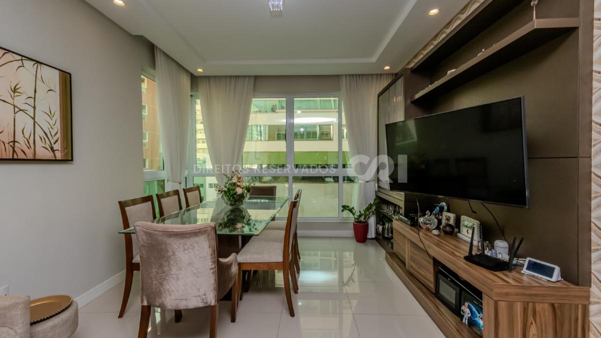 Apartamento Diferenciado com 3 Quartos no Sun Island, Centro de Balneário Camboriú