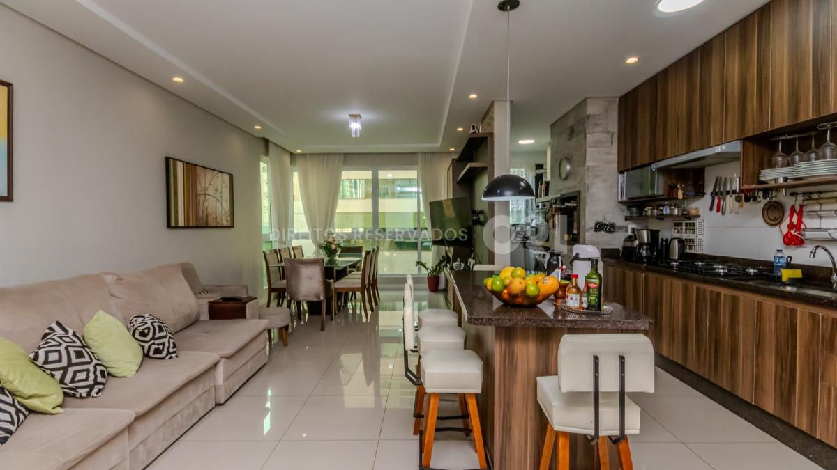 Apartamento Diferenciado com 3 Quartos no Sun Island, Centro de Balneário Camboriú