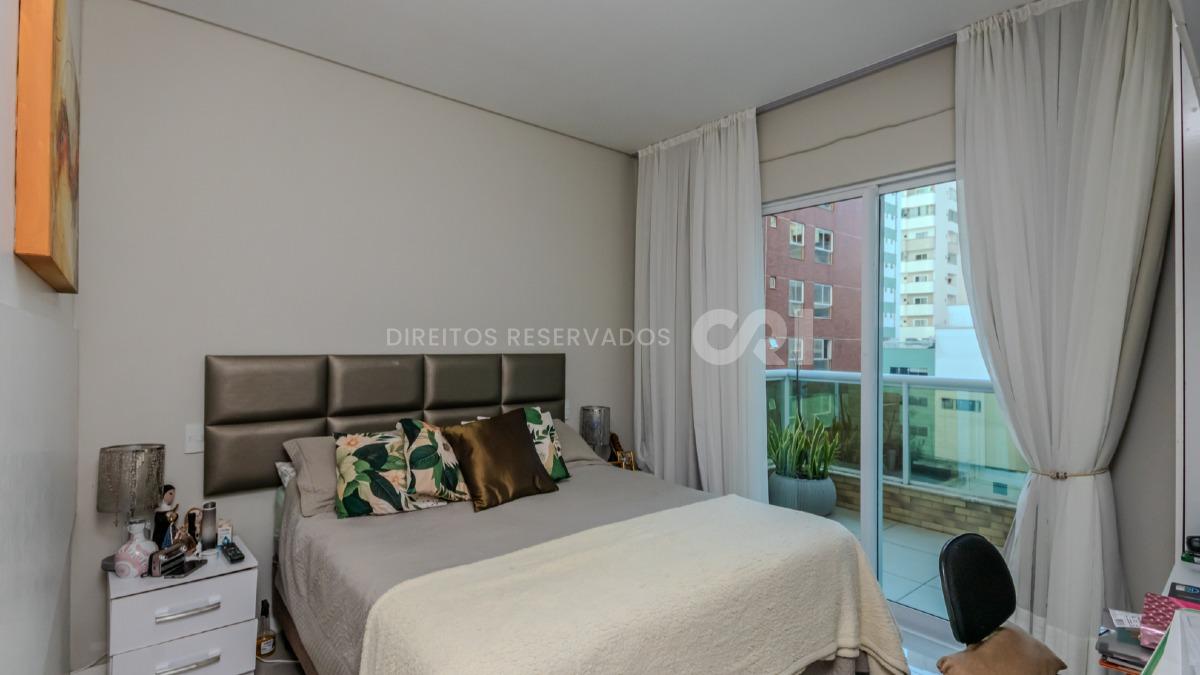 Apartamento Diferenciado com 3 Quartos no Sun Island, Centro de Balneário Camboriú