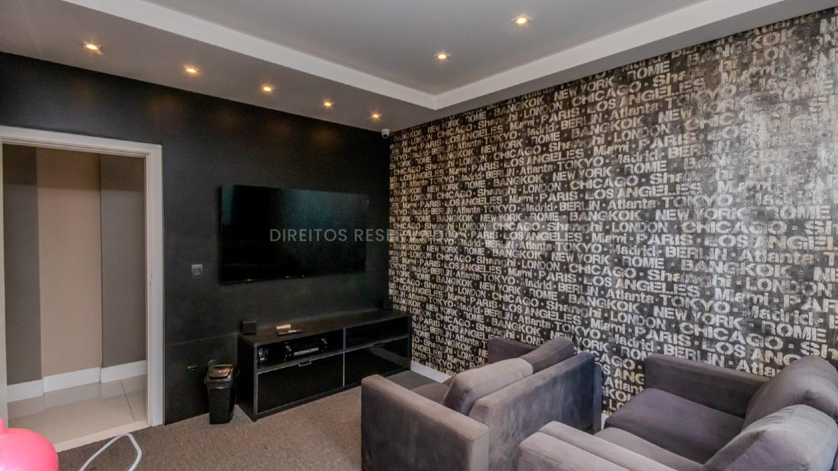 Apartamento Diferenciado com 3 Quartos no Sun Island, Centro de Balneário Camboriú