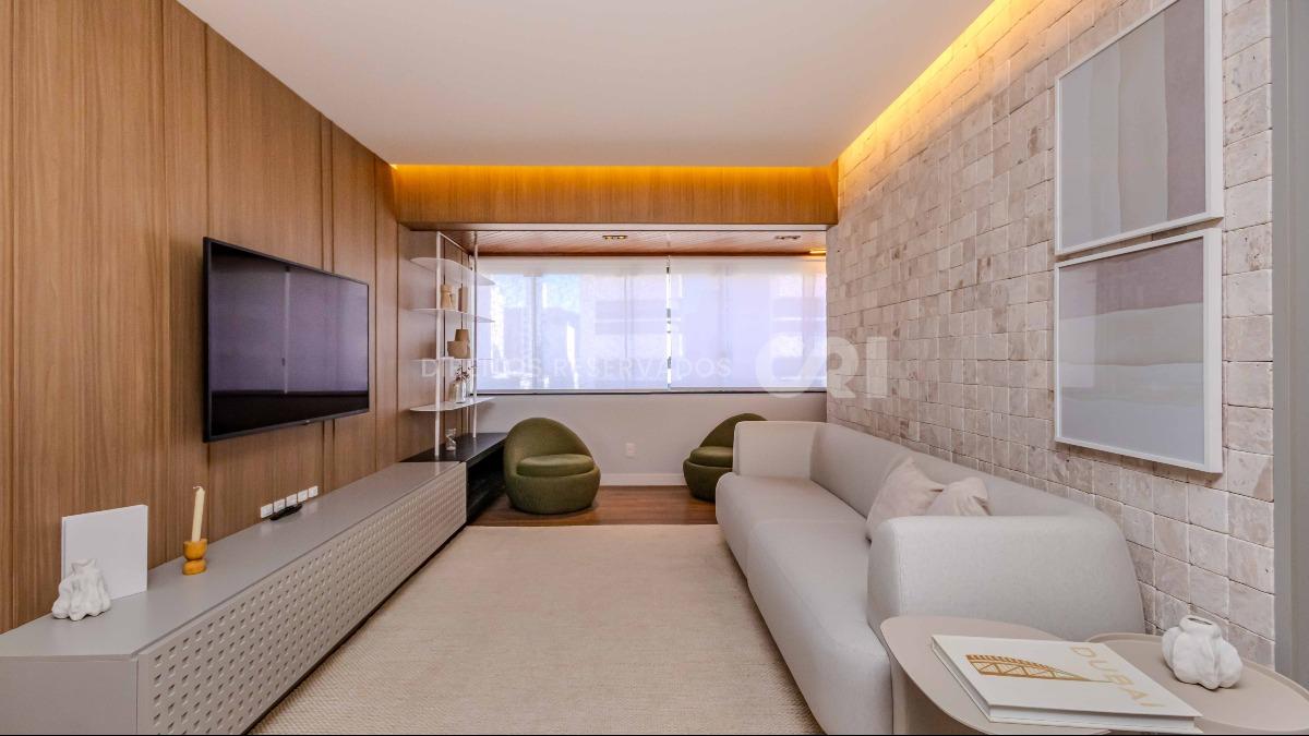 Apartamento com 3 Quartos na Quadra do Mar no Caminho do Mar, Centro de Balneário Camboriú