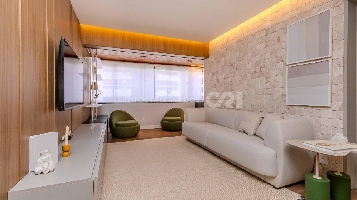 Apartamento com 3 Quartos na Quadra do Mar no Caminho do Mar, Centro de Balneário Camboriú