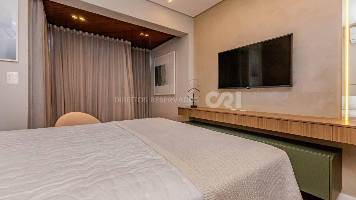 Apartamento com 3 Quartos na Quadra do Mar no Caminho do Mar, Centro de Balneário Camboriú