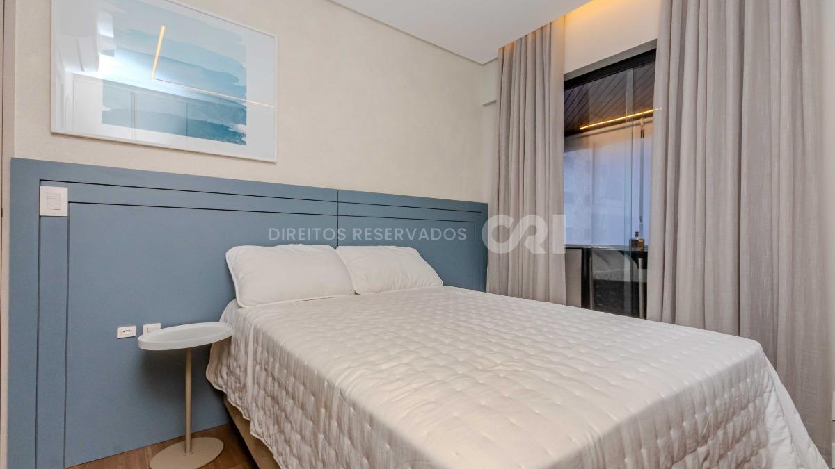 Apartamento com 3 Quartos na Quadra do Mar no Caminho do Mar, Centro de Balneário Camboriú