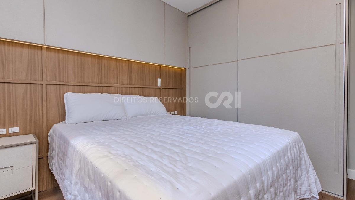 Apartamento com 3 Quartos na Quadra do Mar no Caminho do Mar, Centro de Balneário Camboriú