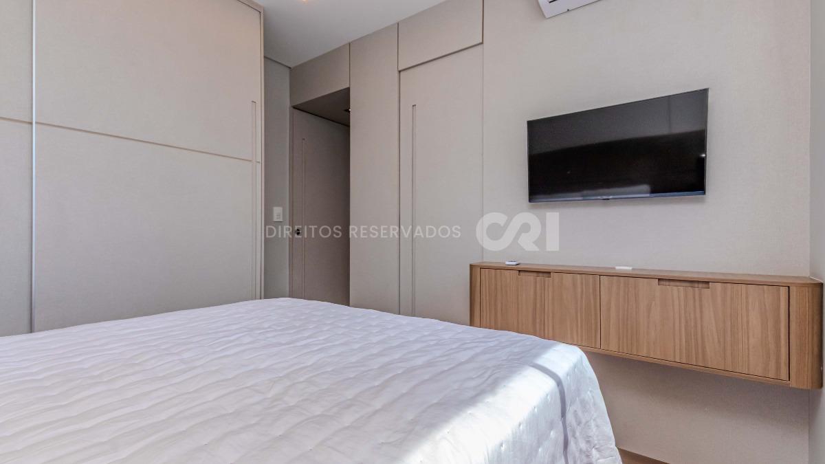 Apartamento com 3 Quartos na Quadra do Mar no Caminho do Mar, Centro de Balneário Camboriú