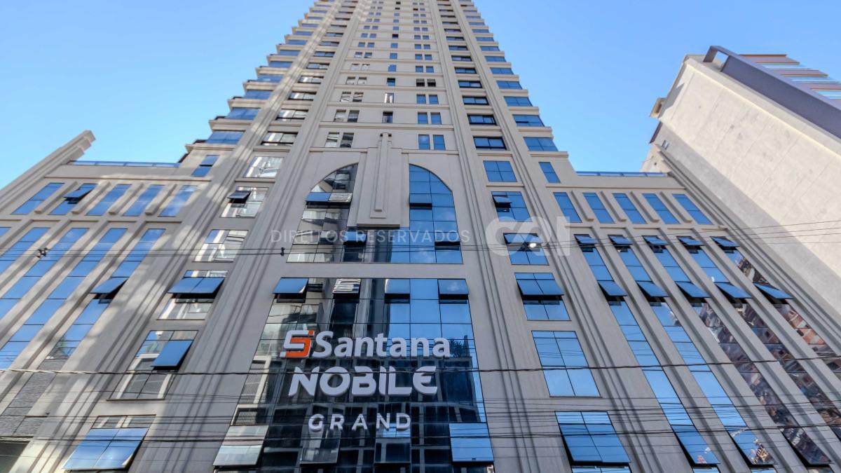 Flat no Edifício New York Tower na Meia Praia em Itapema