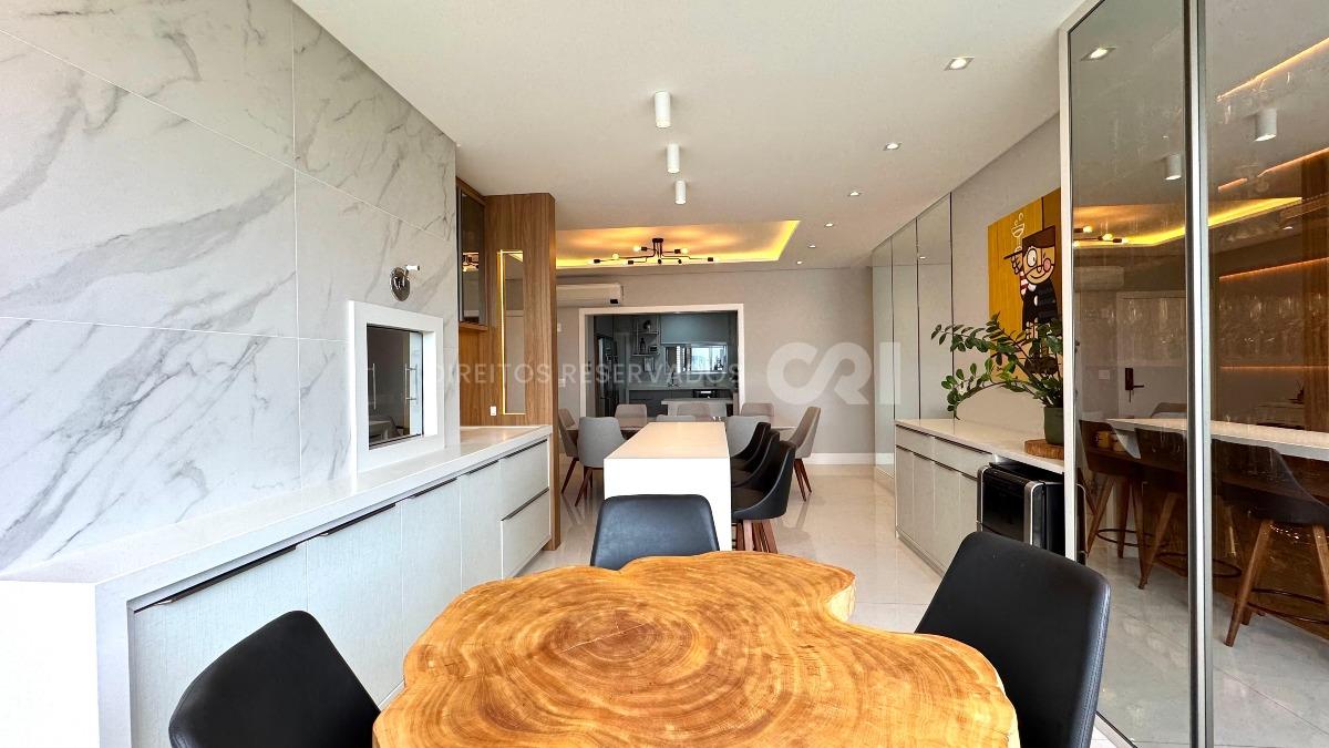 Apartamento com 4 Suítes no Italian no Pioneiros em Balneário Camboriú