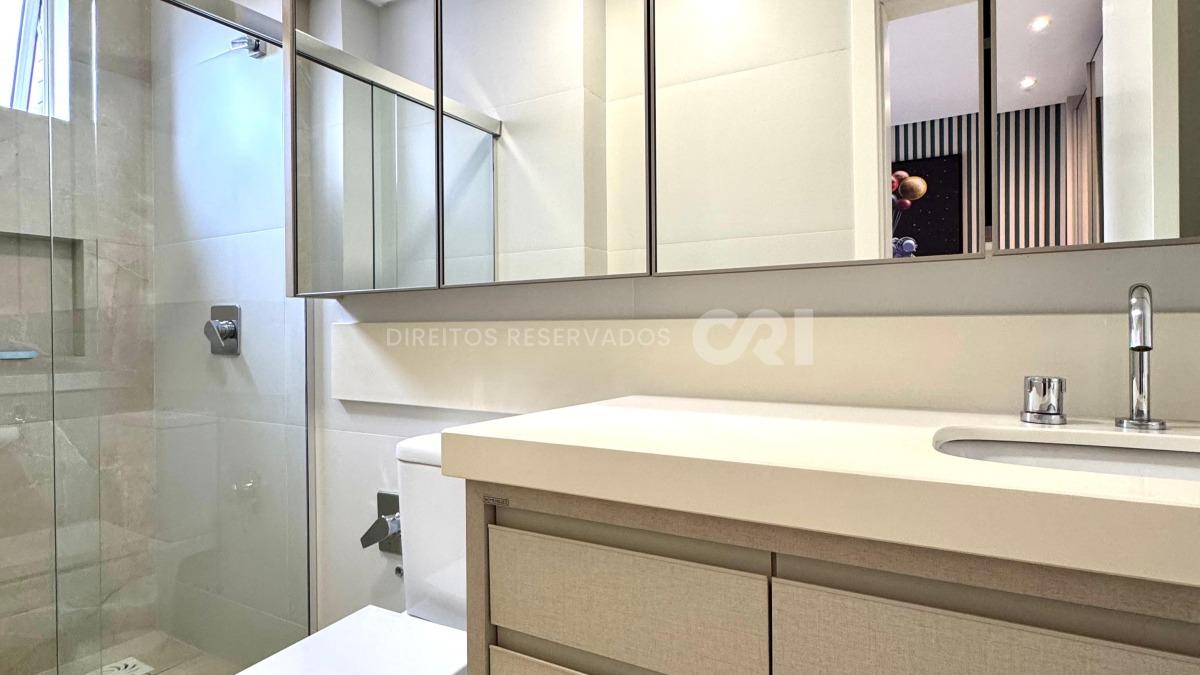 Apartamento com 4 Suítes no Italian no Pioneiros em Balneário Camboriú