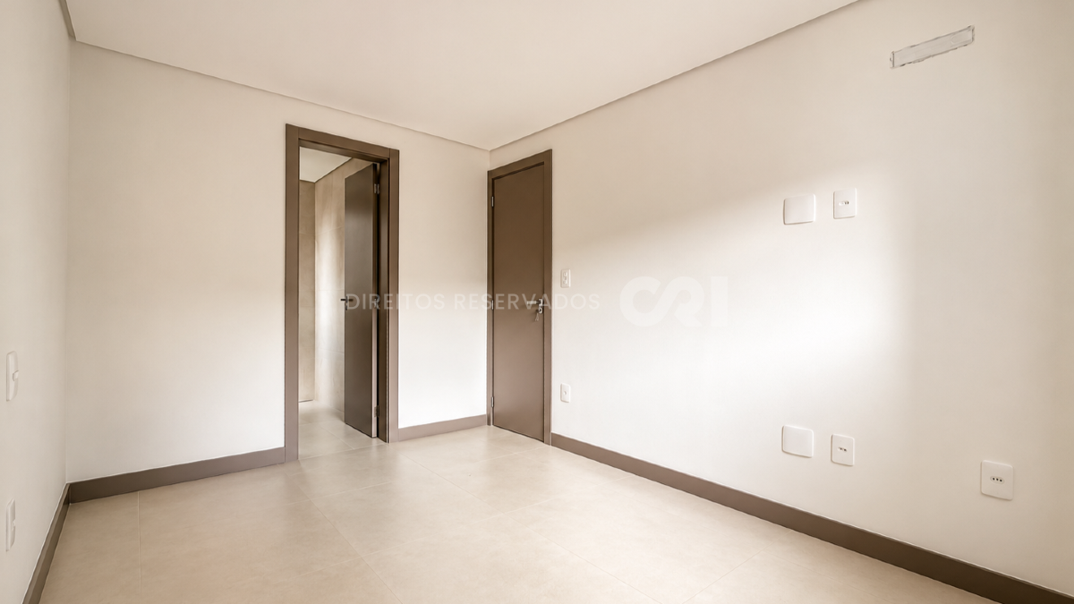 Apartamento com 2 Dormitórios no Edifício Soul Brava Club na Praia Brava em Itajaí