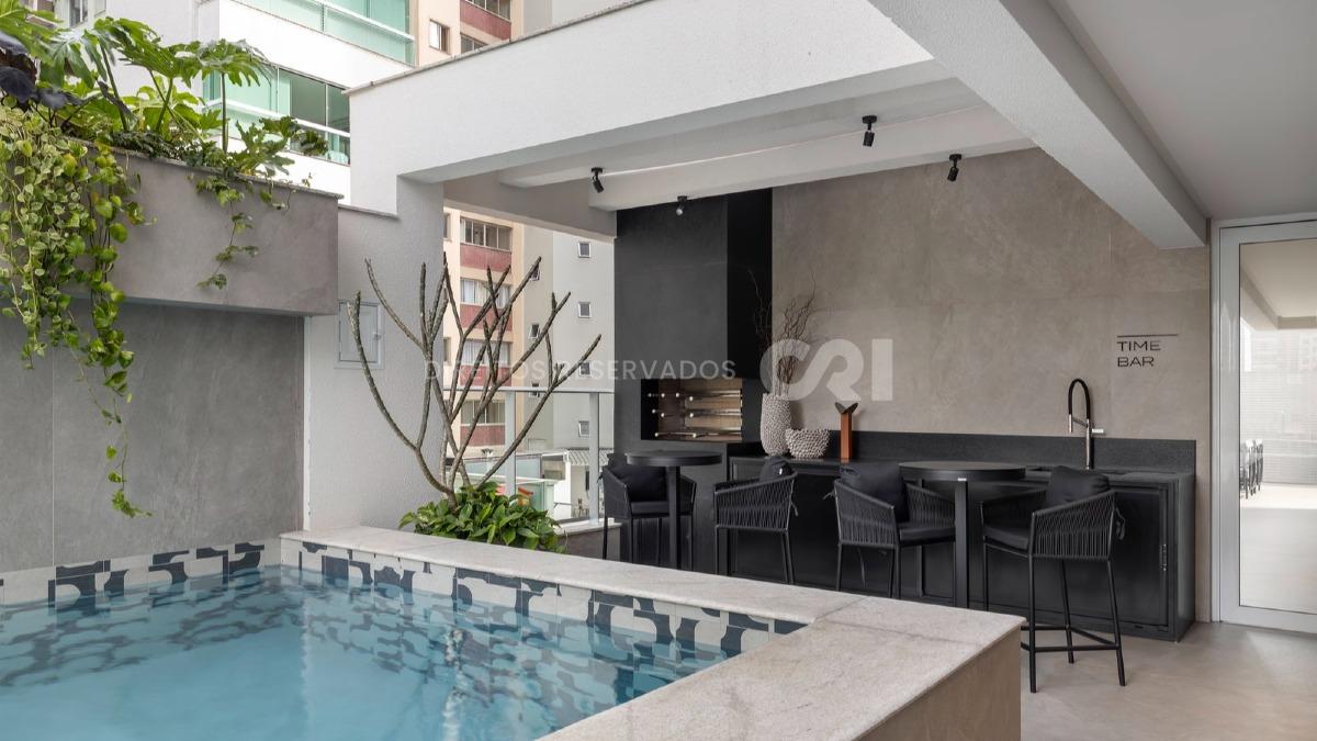 Cobertura com 4 suítes no Edifício Timeless no Centro em Balneário Camboriú