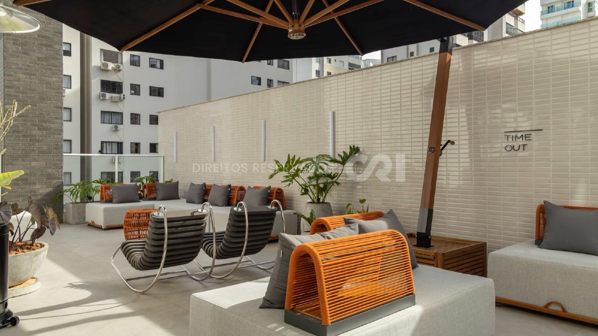 Cobertura com 4 suítes no Edifício Timeless no Centro em Balneário Camboriú