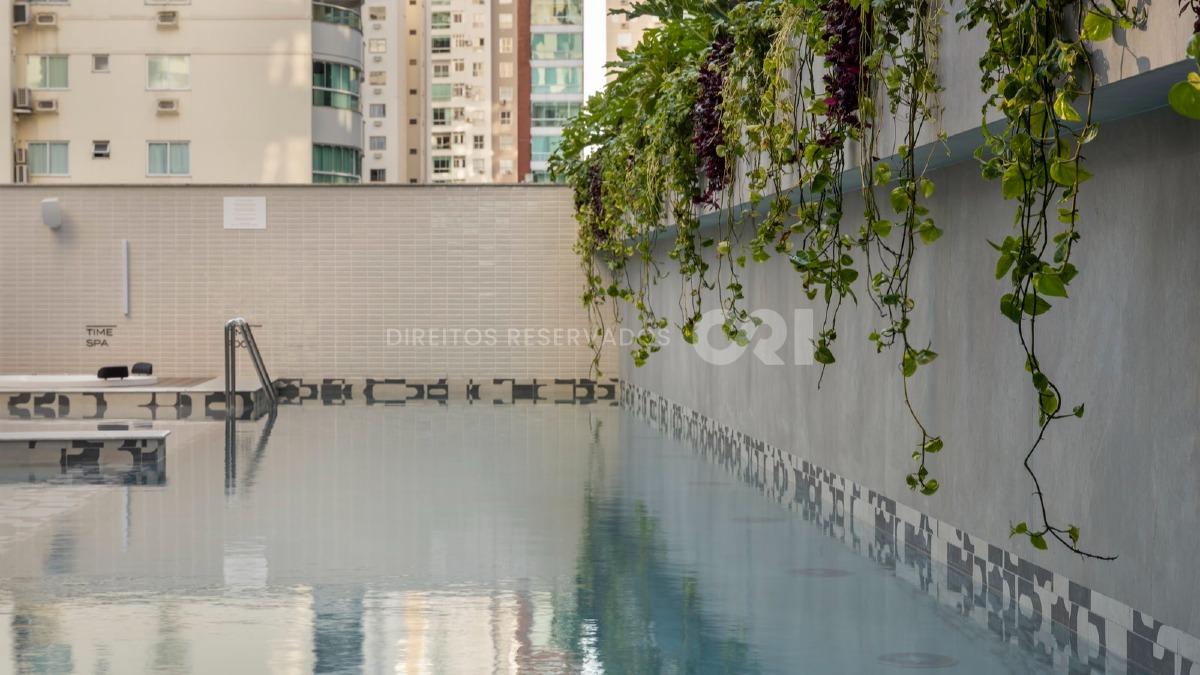 Cobertura com 4 suítes no Edifício Timeless no Centro em Balneário Camboriú