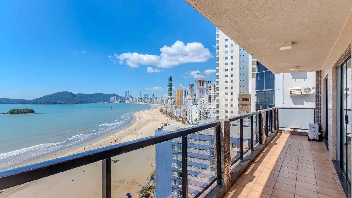 Apartamento com 3 Suítes Frente Mar no Edifício Concorde, Centro de Balneário Camboriú