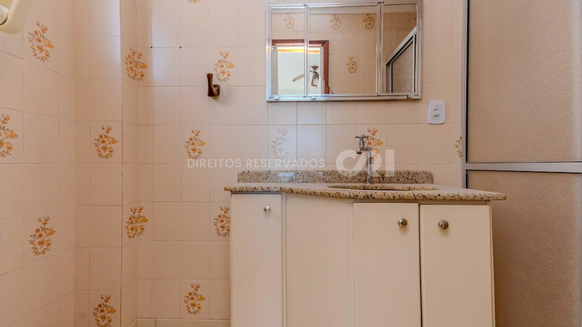 Apartamento com 3 Suítes Frente Mar no Edifício Concorde, Centro de Balneário Camboriú