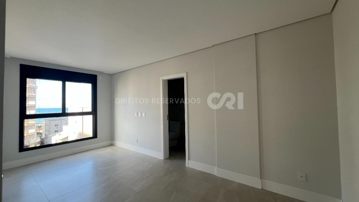 Apartamento com 3 Dormitórios no Brava Vel Residence na Praia Brava em Itajaí