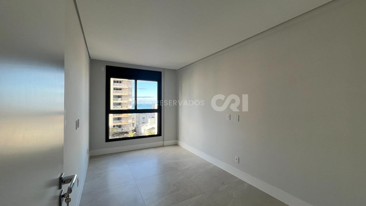 Apartamento com 3 Dormitórios no Brava Vel Residence na Praia Brava em Itajaí