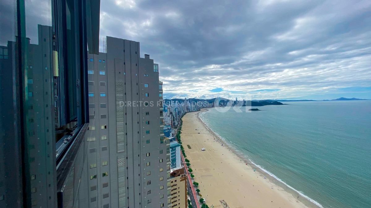Apartamento Frente Mar com 3 Suítes no Copenhagen na Barra Sul em Balneário Camboriú