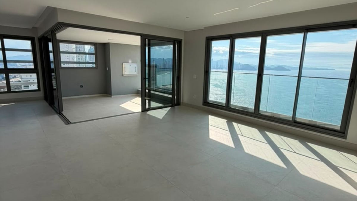 Apartamento com 4 Suítes no Tonino Lamborghini Residences na Barra Sul, Balneário Camboriú