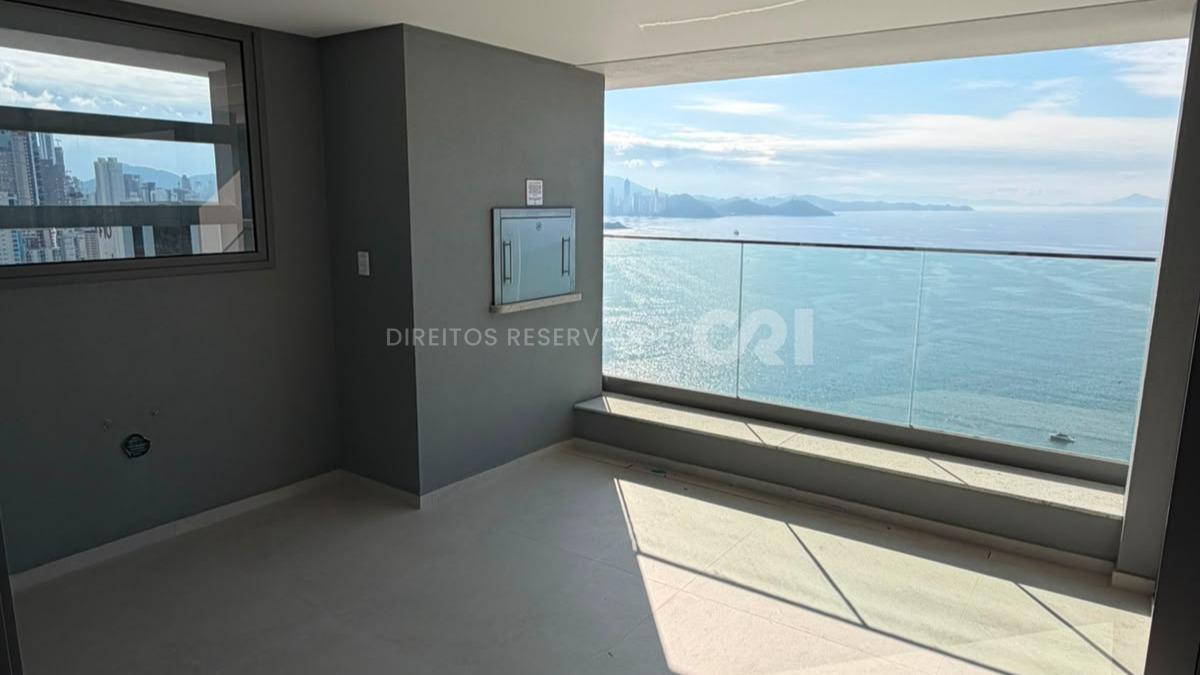 Apartamento com 4 Suítes no Tonino Lamborghini Residences na Barra Sul, Balneário Camboriú