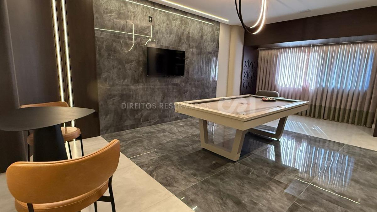 Apartamento com 2 suítes no Beach Tower em Balneário Perequê, Porto Belo