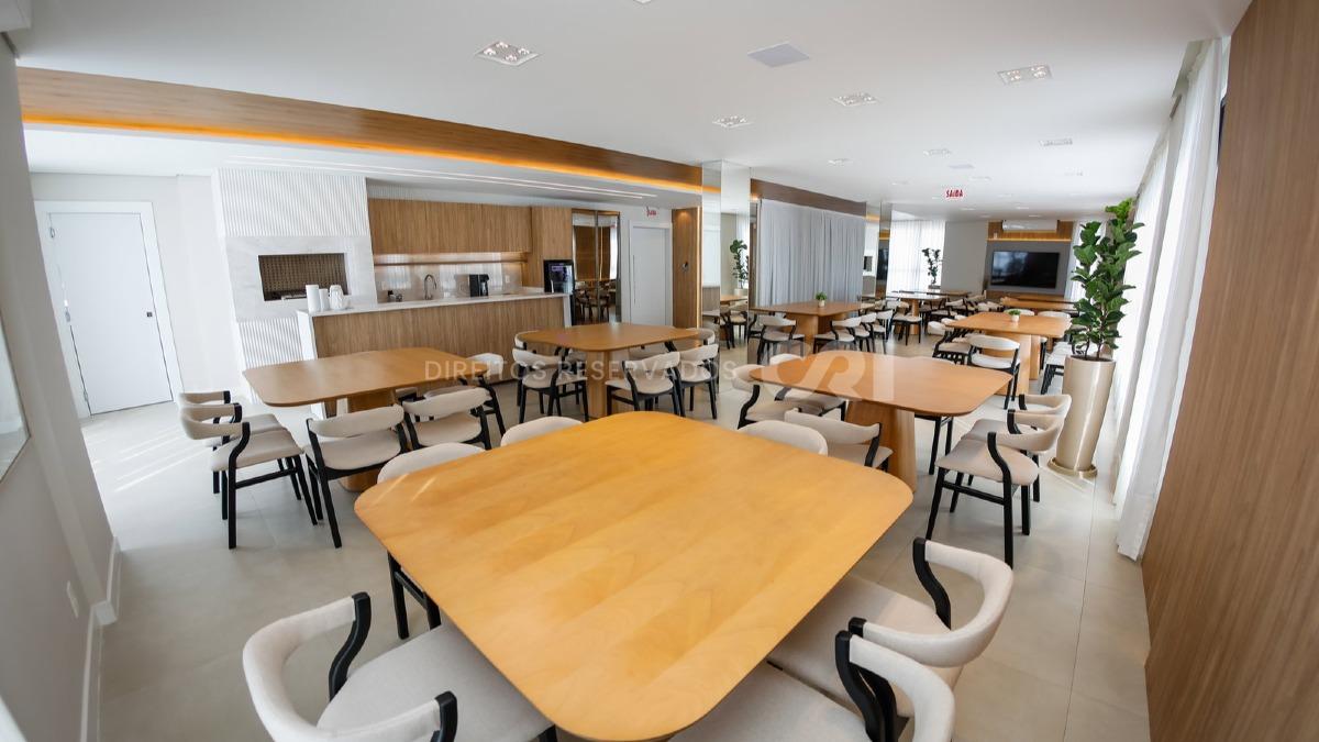 Apartamento com 3 dormitórios sendo 1 suíte no Residencial Living 360 na Vila Operária em Itajaí