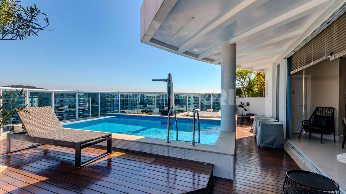 Cobertura Duplex com 4 Suítes no Brava Home Resort na Praia Brava em Itajaí